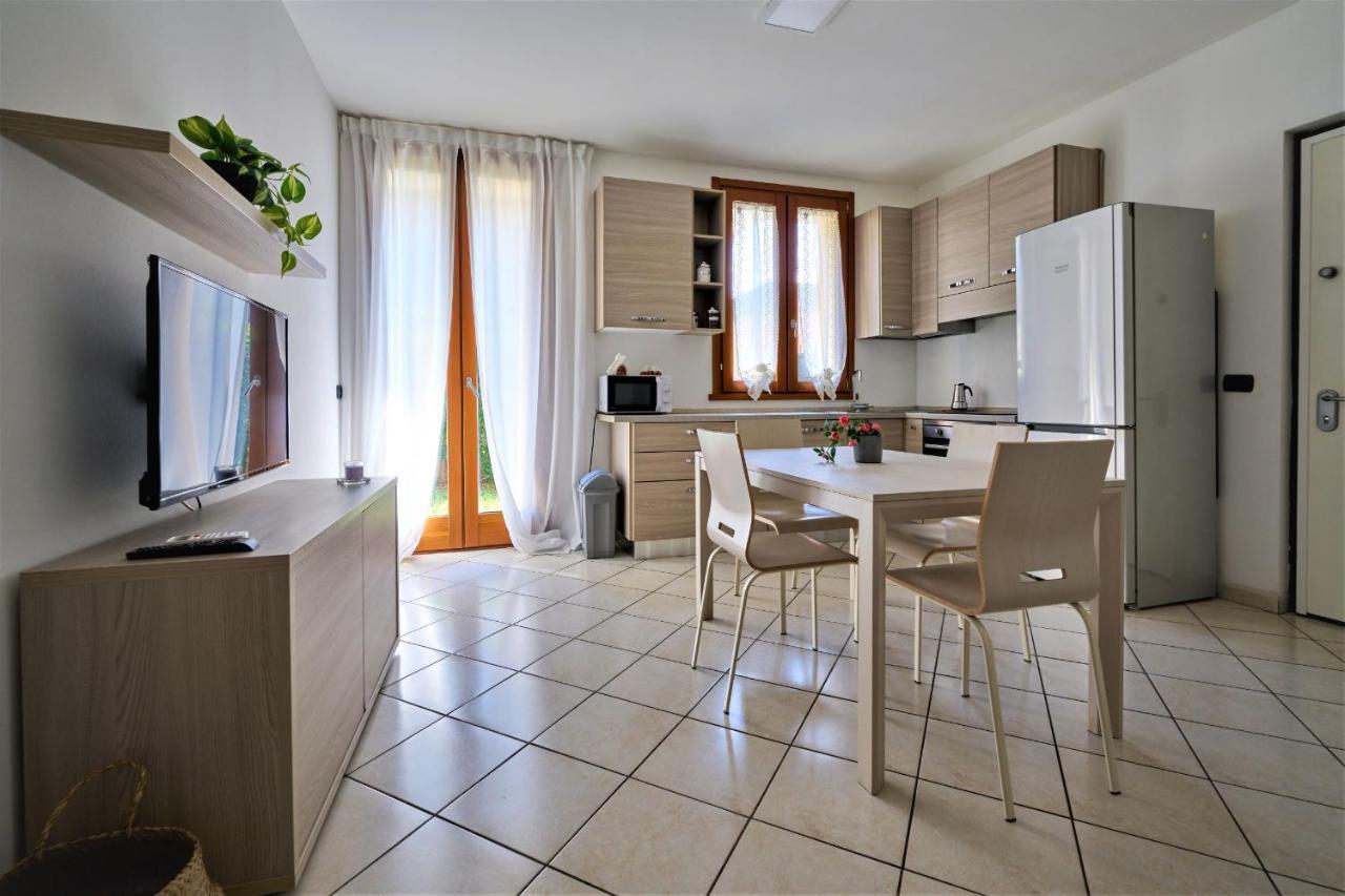 La Casa Dei Tigli - Bilocale Con Taverna E Giardino Daire Gorgonzola Dış mekan fotoğraf